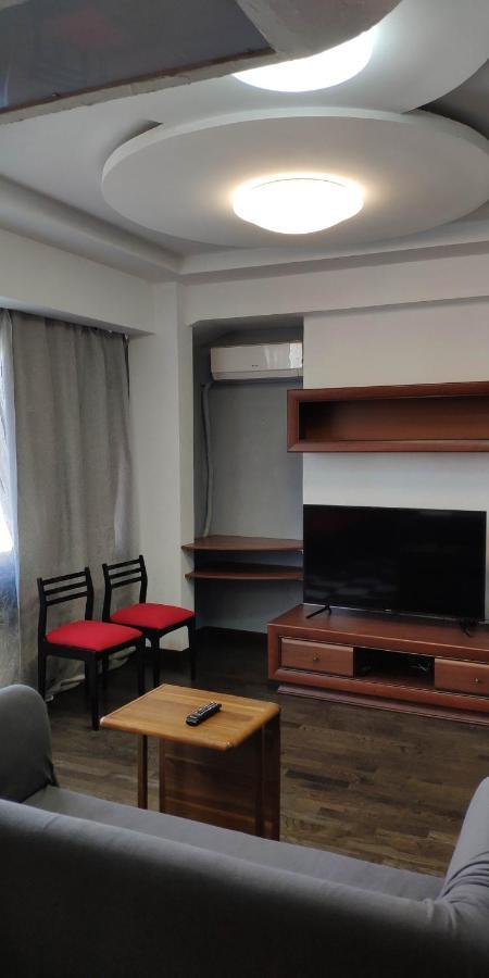 Apartment On Nazarbayeva 77 Αλμάτι Εξωτερικό φωτογραφία